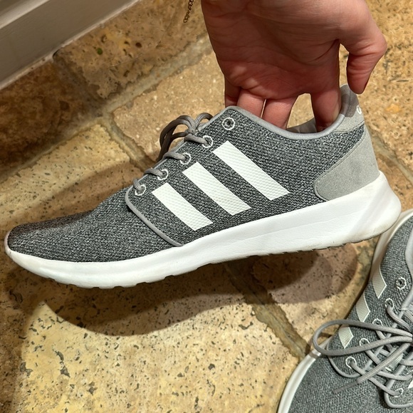 Adidas cloud foam women’s size 8 - Picture 3 of 4